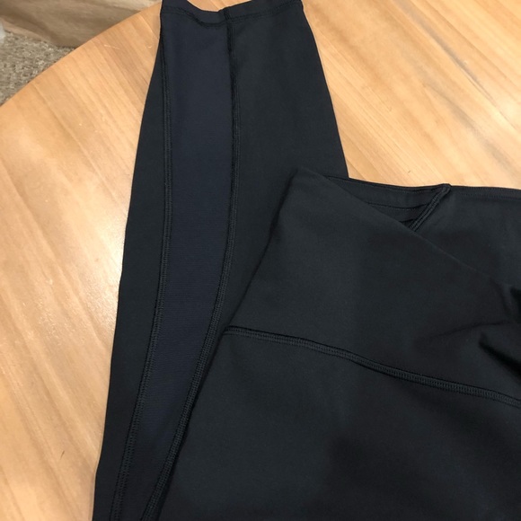 Lululemon Train Times 7/8 Full-on Luxtreme - Picture 5 of 7